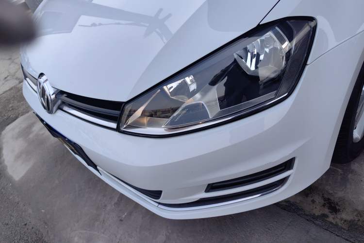 Used Volkswagen Golf 2016 230TSI Automatic Comfort Version
