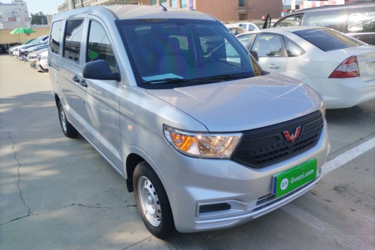 Used Wuling Hongguang V 2022 1.5L Jingqu Edition Electric-Assist LAR