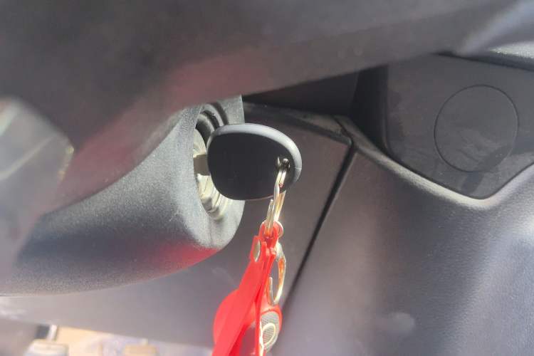 Used JMC Fushun 2022 2.0T Manual Van Short Wheelbase Low Roof 3-Seater