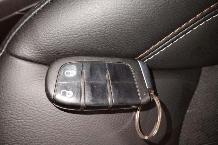 Used  Compass 2020 220T Automatic Leading Edition
