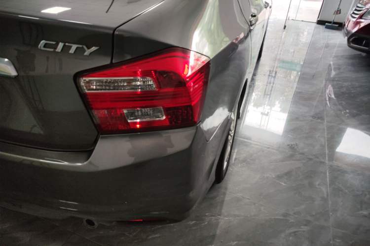 Used Honda City Classic 2012 1.5L Manual Comfort Edition
