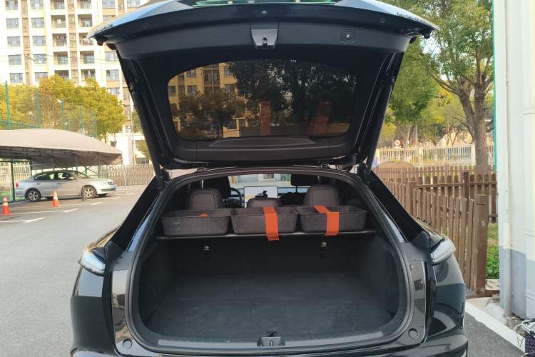 Used ONVO L60 2024 60 kWh Rear-Drive Version
