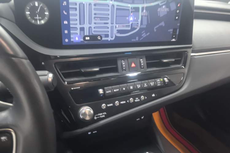 Used Lexus ES 2022 200 Excellence Edition
