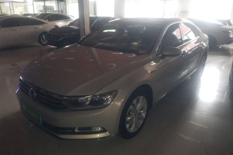 Used Volkswagen Magotan 2017 330TSI DSG Luxury Model
