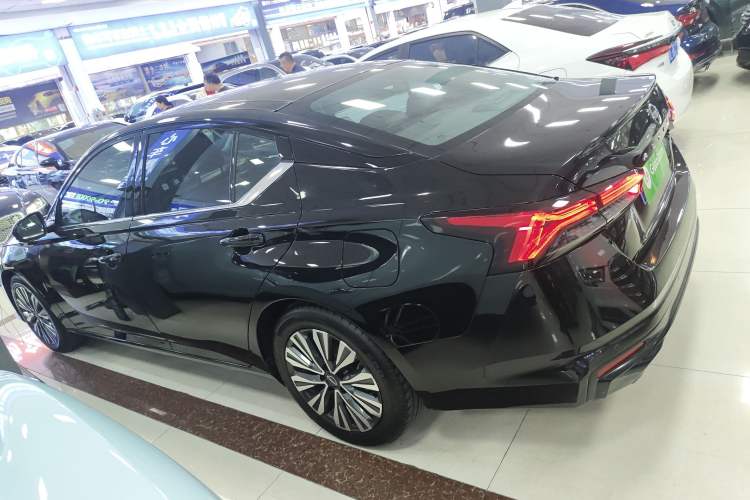 Used Nissan Teana 2022 2.0L XL-TLS Enjoyment Edition
