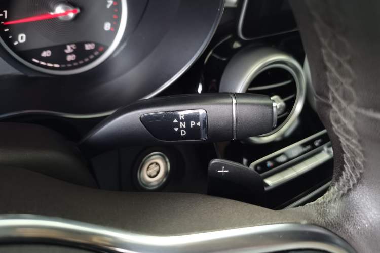 Used Mercedes-Benz GLC 2020 GLC 260 L 4MATIC Dynamic Model
