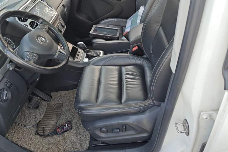 Used Volkswagen Tiguan 2017 300TSI Automatic Two-Wheel Drive Silk Road Comfort Edition
