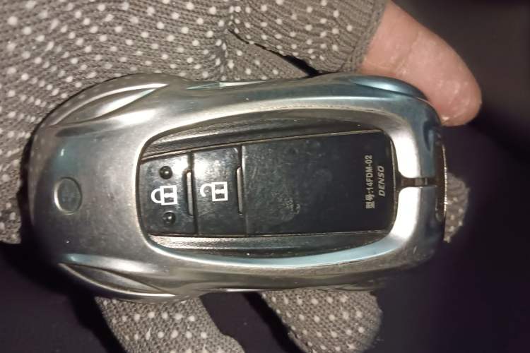 Used Toyota RAV4 2022 2.0L CVT 4x4 Fashion Edition
