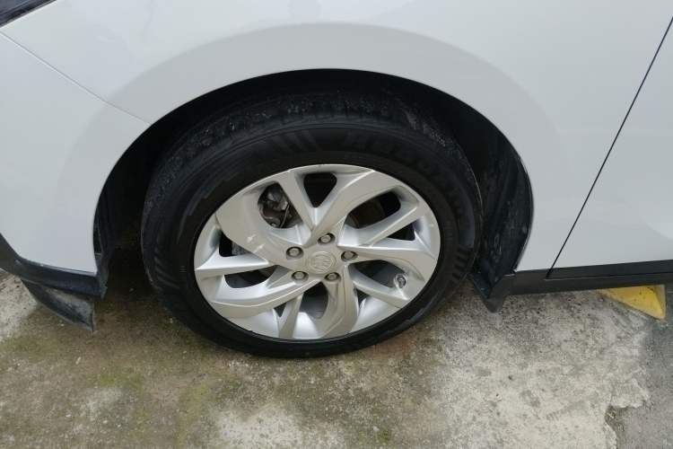 Used Buick Velite 6 2023 430km Range Commuter Version