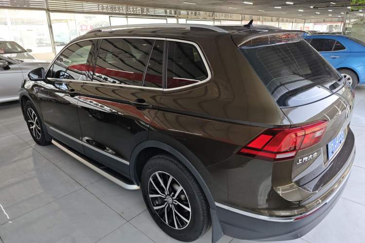 Used Volkswagen Tiguan L 2018 330TSI Automatic Two-Wheel Drive Luxury Edition
