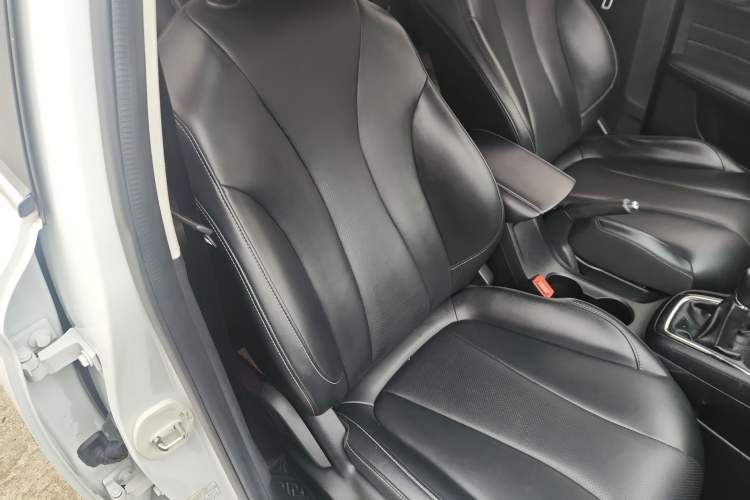 Used Roewe i5 2020 1.5L Manual 4G Connect Leehao Flagship Edition