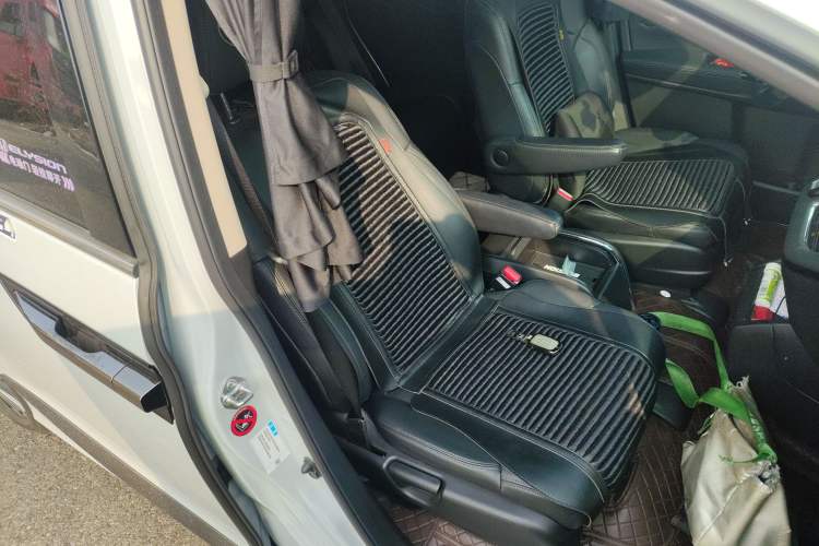 Used Honda Elysion 2024 2.0L eHEV Luxury Edition