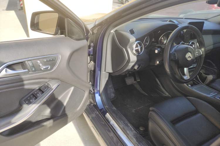 Used Mercedes-Benz GLA 2017 GLA 200 Sport Edition
