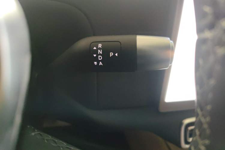 Used Li Auto L8 2023 Pro Model
