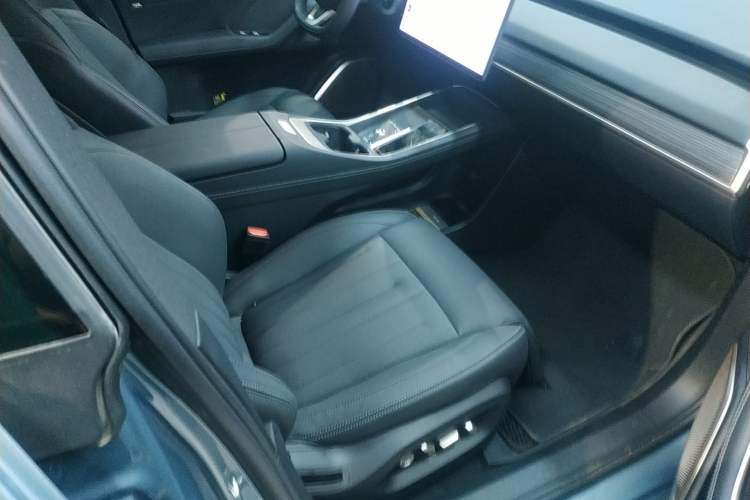 Used ONVO L60 2024 60 kWh All-Wheel Drive
