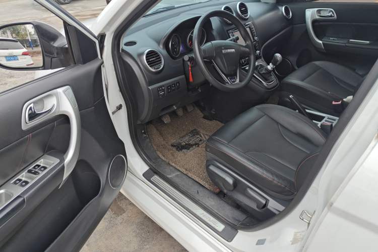 Used Haval H6 2016 Upgraded Model 1.5T Manual Two-Wheel Drive Value Edition