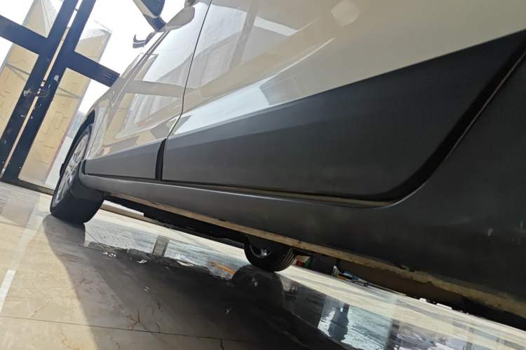 Used Baojun 730 2014 1.5L manual Comfort version 7 seats