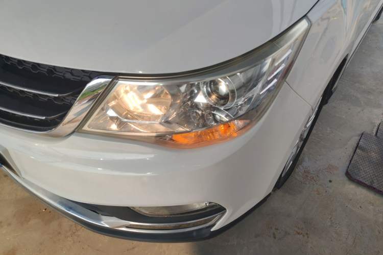 Used Baojun 730 2016 1.8L iAMT Comfort Version 7 Seats
