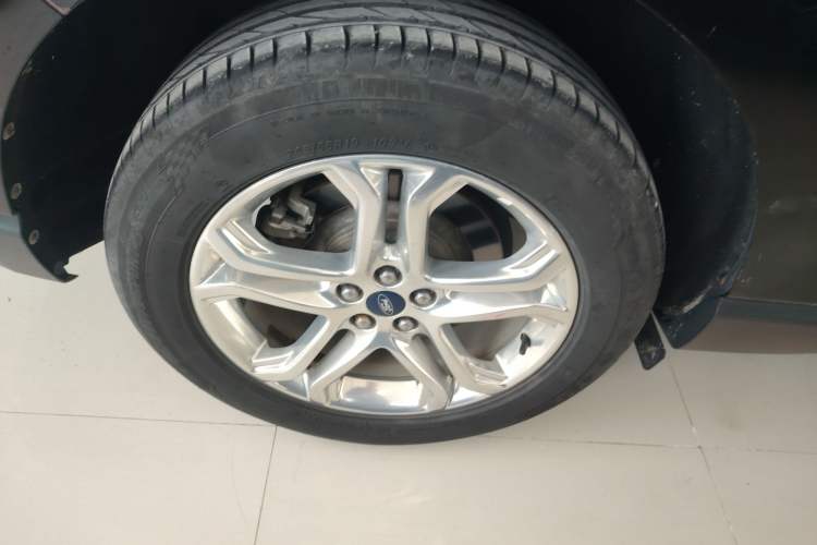 Used Ford Edge 2018 EcoBoost 245 Four-Wheel Drive Titanium 7-Seater
