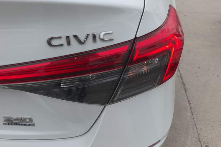 Used Honda Civic 2023 240TURBO CVT Dynamic Edition
