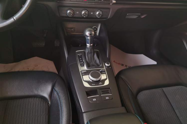 Used Audi A3 2019 Limousine 35 TFSI Fashion Edition China V standard
