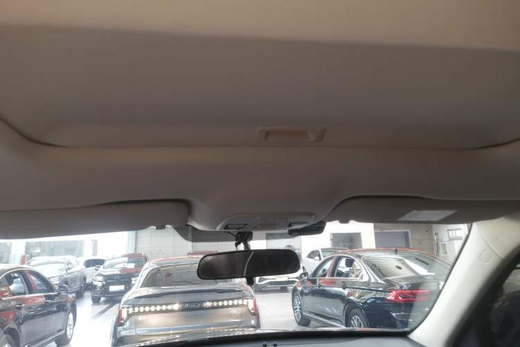 Used Geely Auto Emgrand X7 Sport 2021 Million Edition 1.8TD DCT Two-Wheel Drive Comfort Model