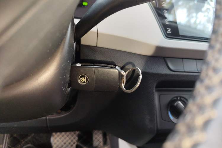 Used Skoda Fabia 2017 1.4L Automatic Car Enjoy Edition
