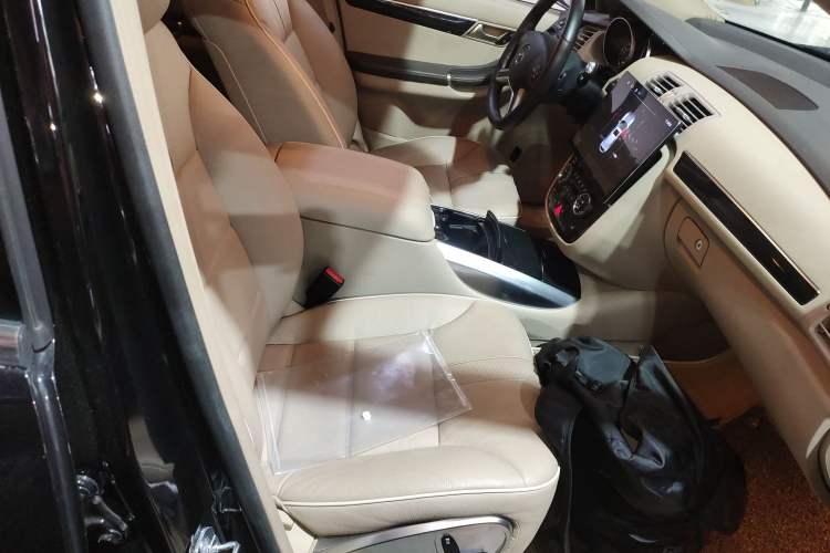 Used Mercedes-Benz R-Class 2017 R 320 4MATIC Luxury Collection Edition
