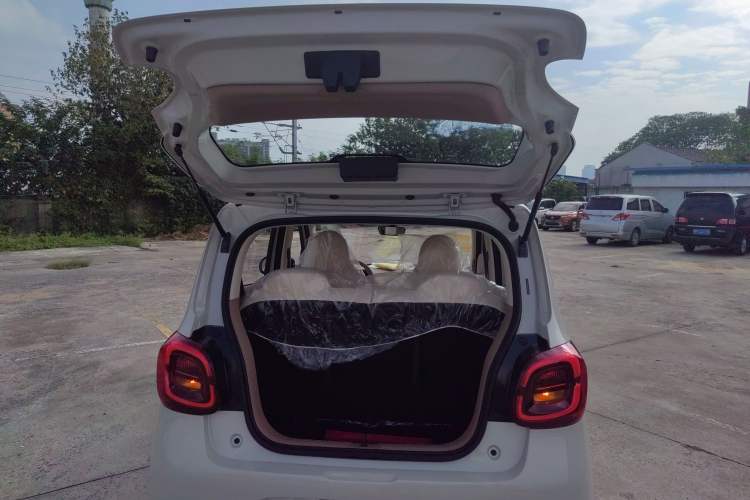 Used Wuling Hongguang MINIEV 2025 Four-Door Version Advanced Edition
