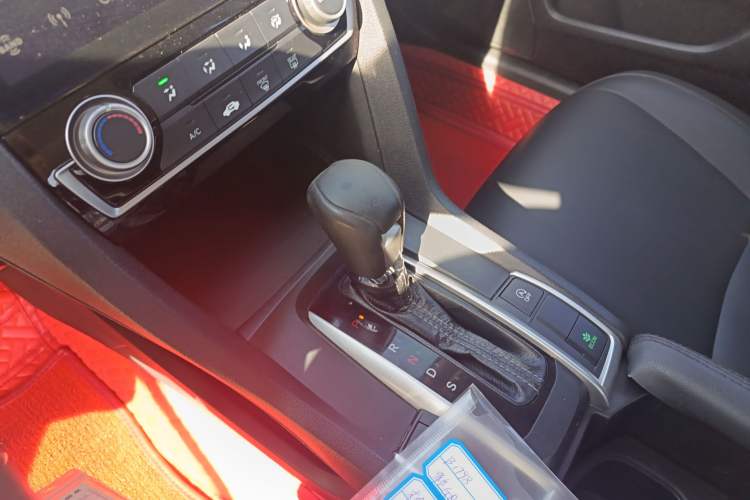 Used Honda Civic 2016 180TURBO CVT Comfort Version
