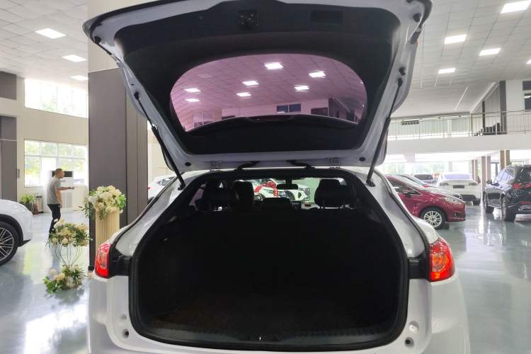 Used Mazda CX-4 2018 2.0L Automatic Two-Wheel Drive Blue Sky Dynamic Version China VI Standard
