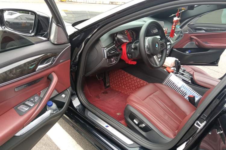 Used BMW 5 Series 2018 530Li Leading Model M Sport Package