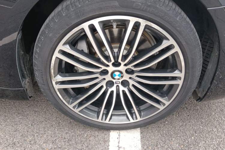 Used BMW 5 Series 2018 530Li Leading Model M Sport Package