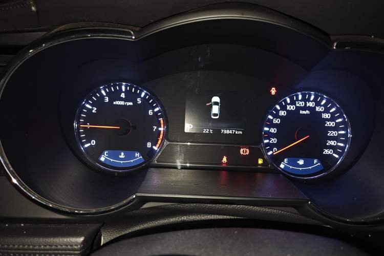 Used Kia K5 2014 2.0L Automatic LUXURY
