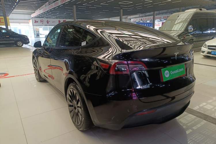 Used Tesla Model Y 2021 Standard Range Rear-Wheel Drive Version
