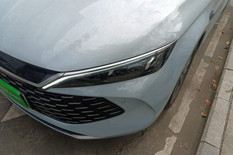 Used BYD Qin L 2025 DM-i Smart Drive 80KM Leading Model