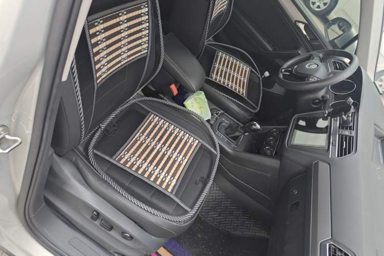 Used Volkswagen Tiguan L 2021 280TSI Automatic Two-Wheel Drive Comfort Edition – Low-Trim Version
