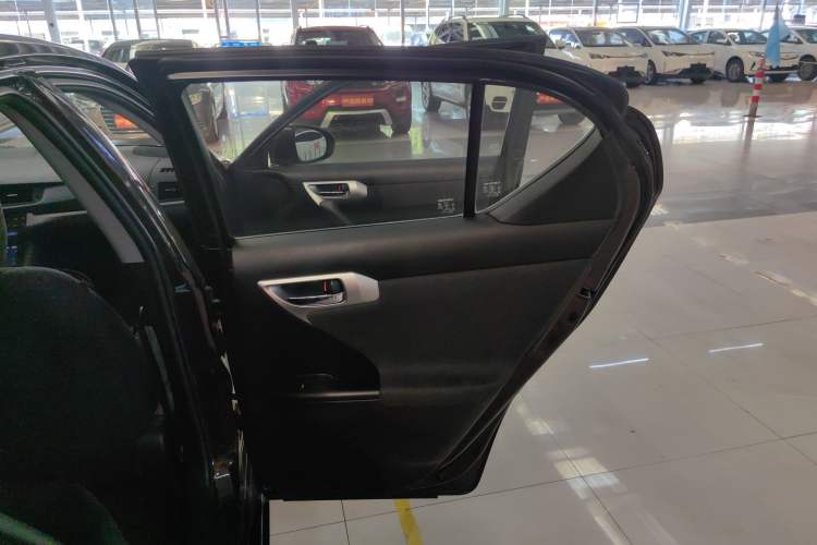 Used Lexus CT 2013 CT200h Comfort Edition
