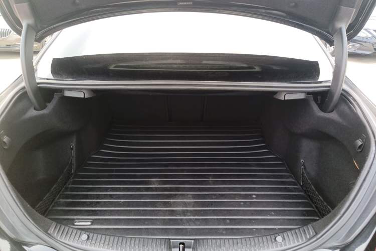 Used Mercedes-Benz C-Class 2015 C 200 L Sport Edition