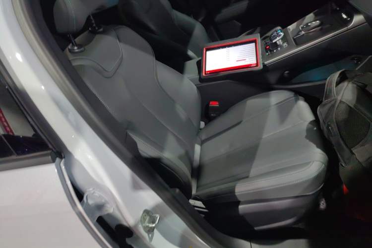 Used BYD Qin PLUS 2025 DM-i Smart Drive 55KM Leading Model
