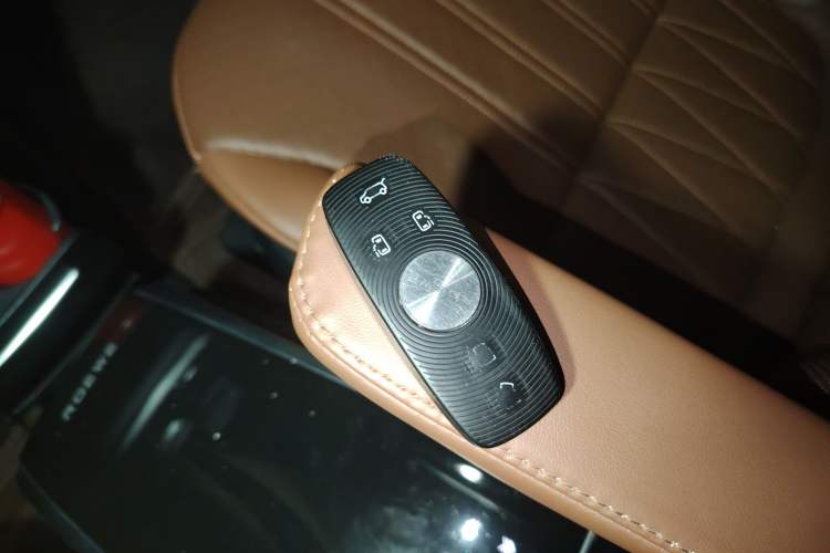 Used Roewe iMAX8 2022 400TGI Prestige Edition
