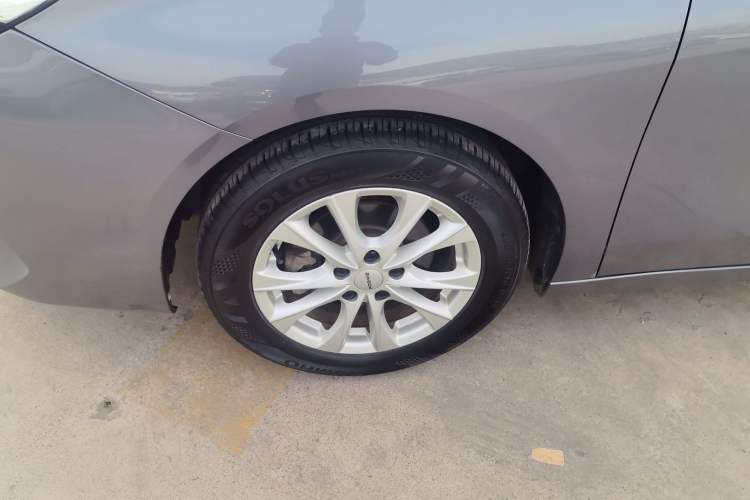 Used Roewe i5 2023 1.5L Manual Comfort Edition
