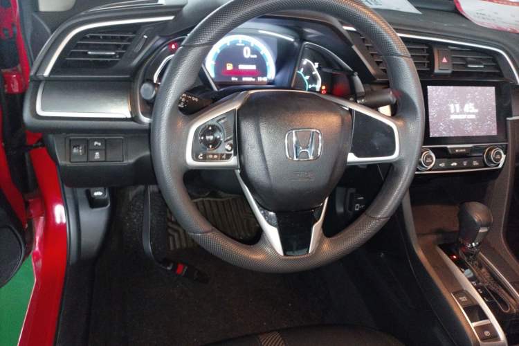 Used Honda Civic 2016 220TURBO CVT Luxury Edition
