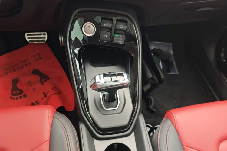 Used Haval H2s 2017 Red-Label 1.5T Dual-Clutch Luxury Model
