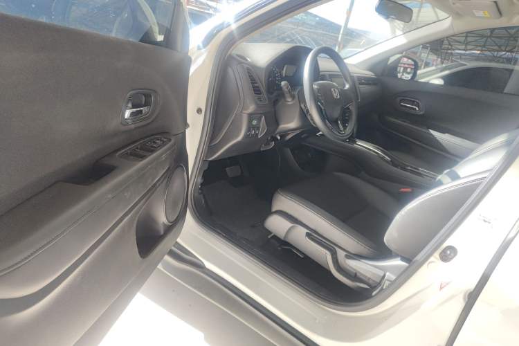 Used Honda Vezel 2020 1.5L CVT Pioneer Edition
