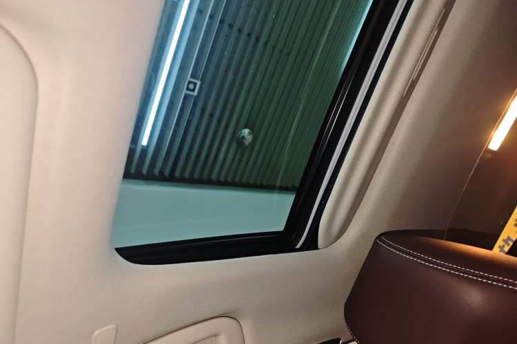 Used Toyota Corolla 2021 Dual-Motor 1.8L E-CVT Elite Edition
