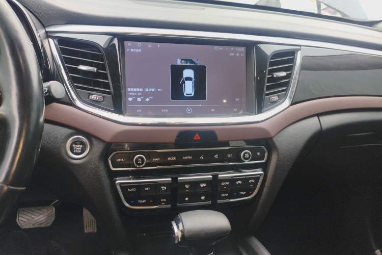 Used GAC Trumpchi GS8 2017 320T Two-Wheel Drive Luxury Smart Connectivity Version (7 Seats)
