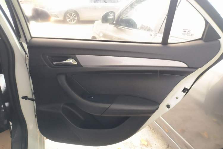 Used Roewe 360 2018 PLUS 1.5L Automatic Luxury Edition
