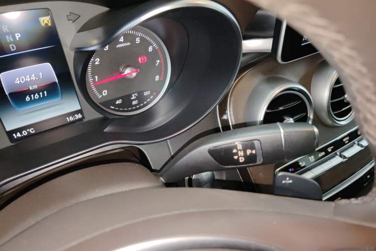 Used Mercedes-Benz GLC 2018 Refreshed GLC 300 4MATIC Dynamic Edition