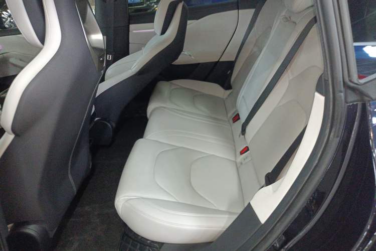 Used  SU7 2024 Rear-Drive Ultra-Long Range Advanced Pro-Level Intelligent Driving Version
